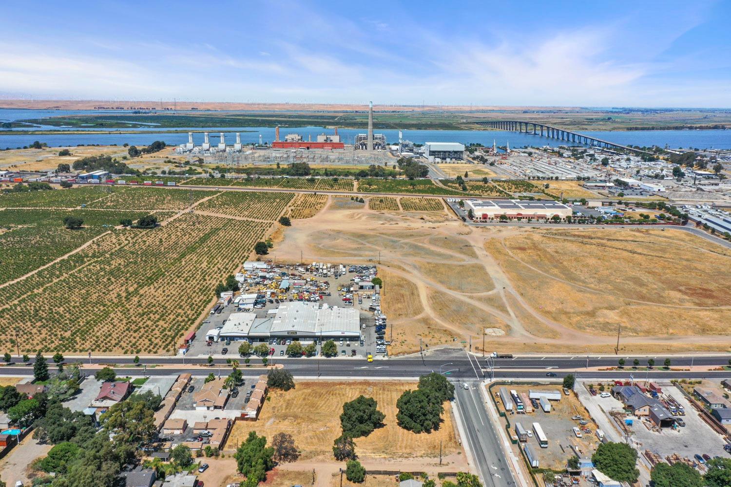 E 18th Street, Antioch, California image 22