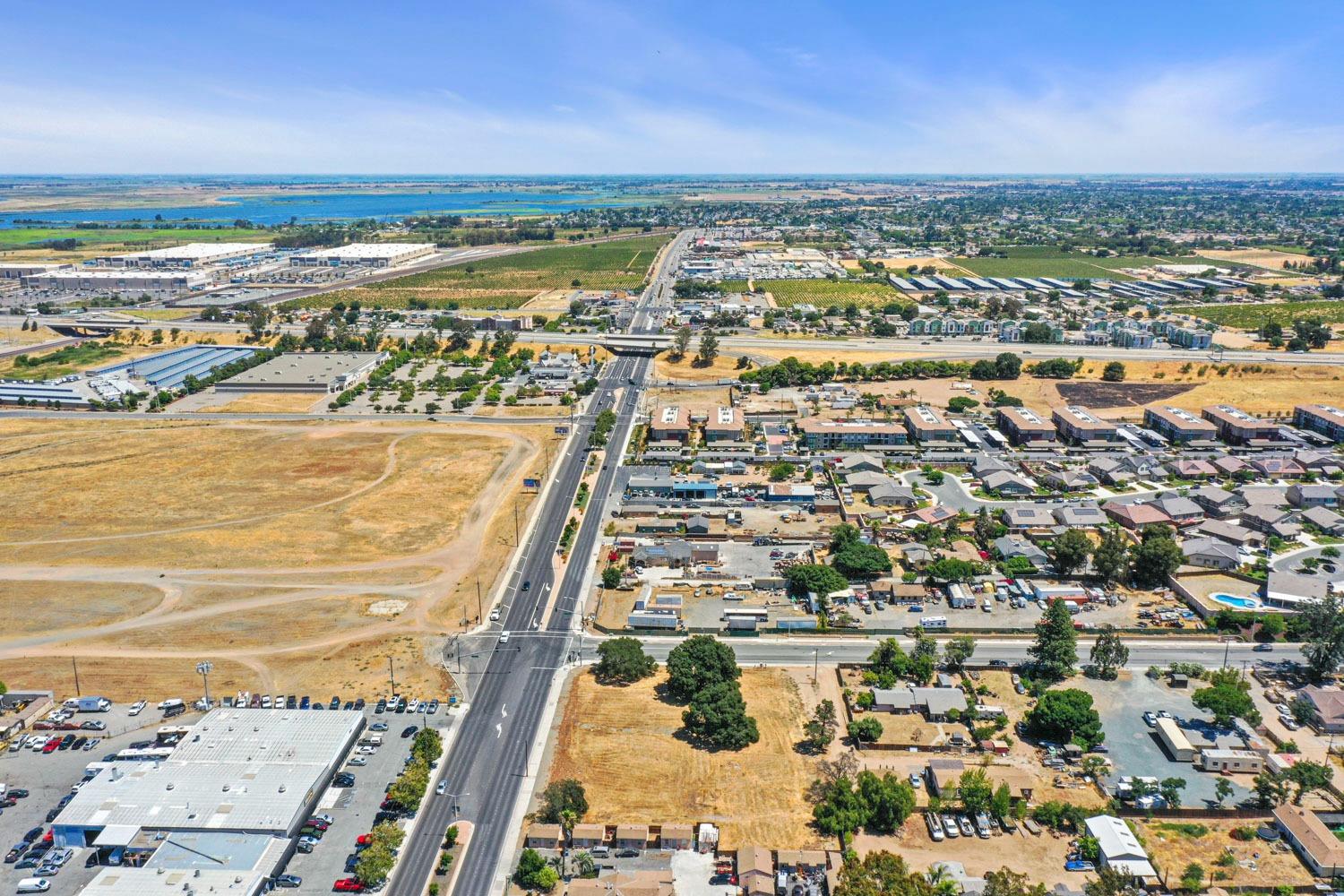 E 18th Street, Antioch, California image 7