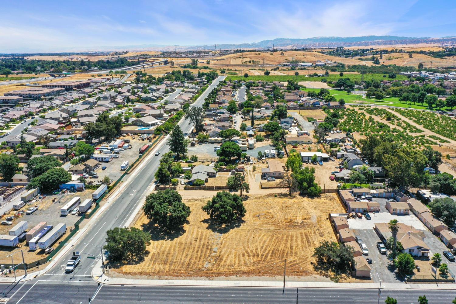 E 18th Street, Antioch, California image 11