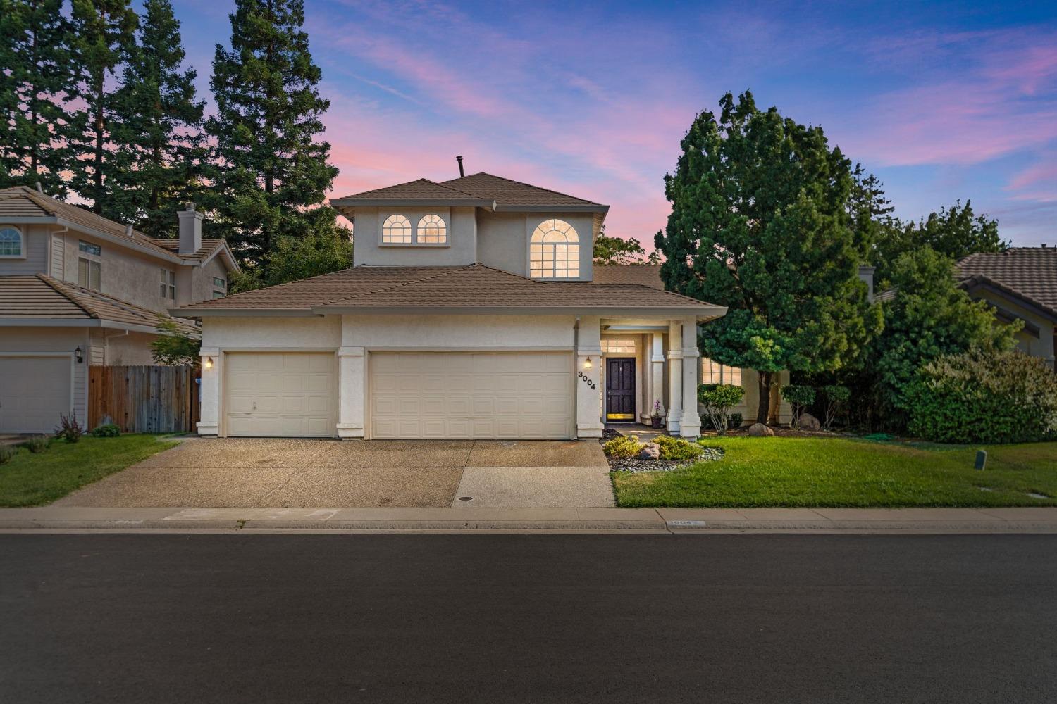 Photo of 3004 Valasstrada Ct in Carmichael, CA