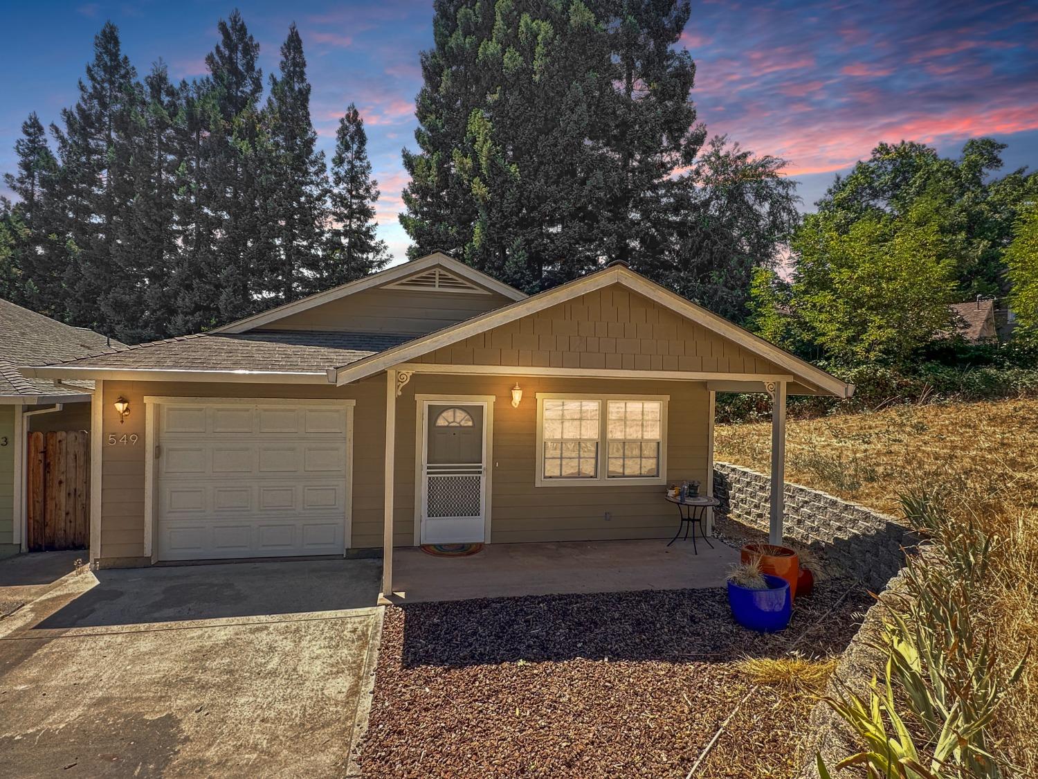 Photo of 549 Ivy St in Grass Valley, CA