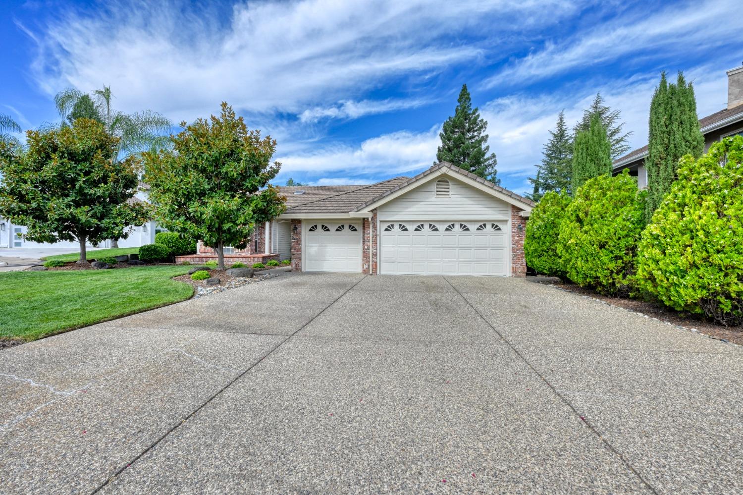 Trimotor Court, Fair Oaks, California image 3