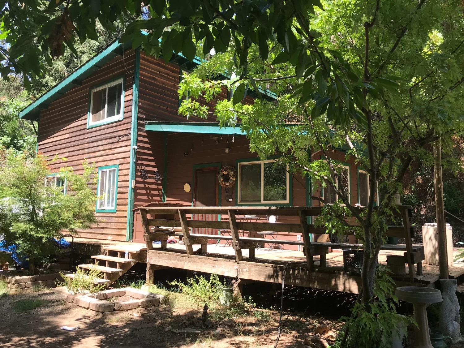 Photo of 17750 Chesters Pl in Pine Grove, CA