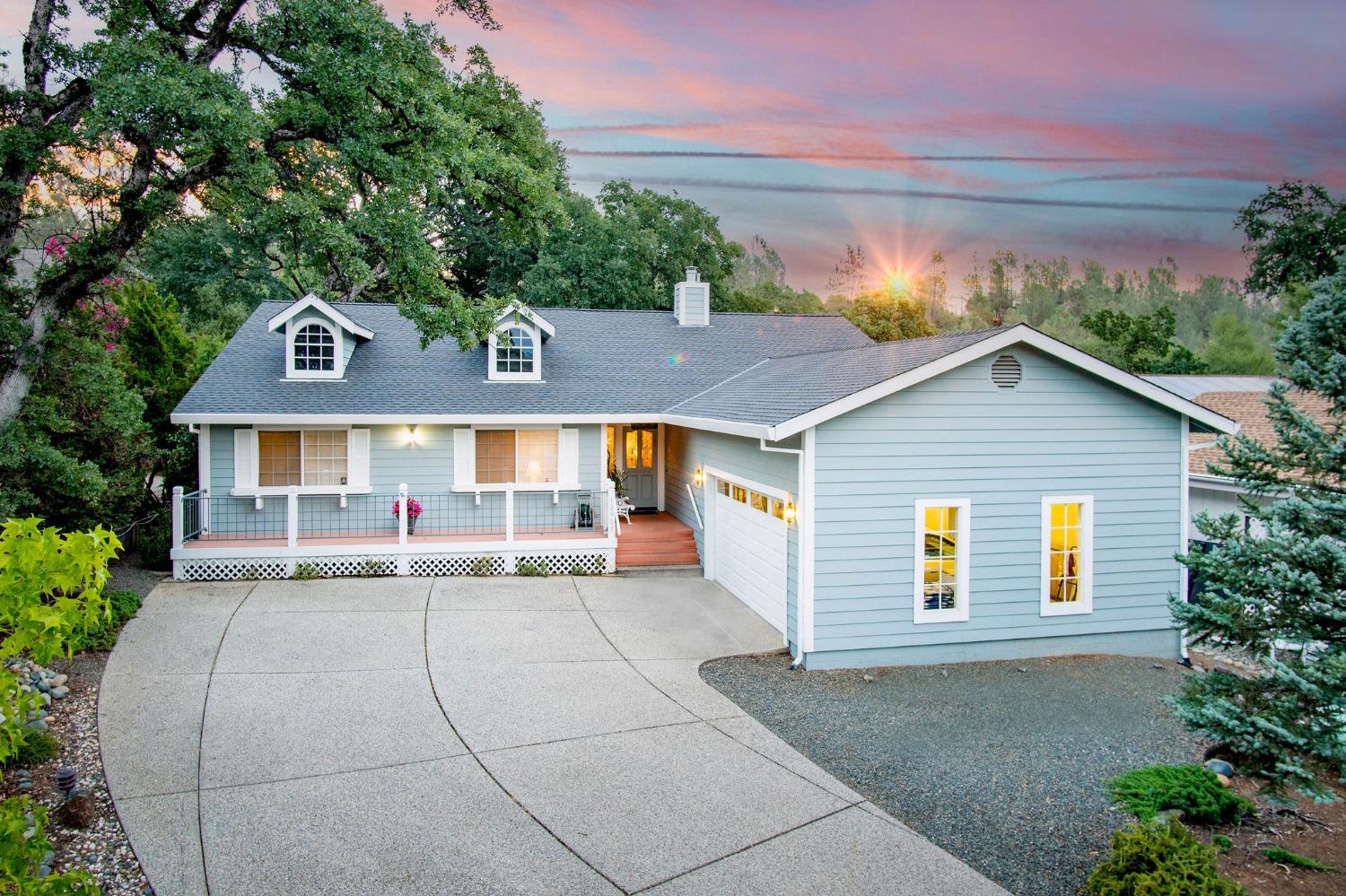 Photo of 12907 Lake Wildwood Dr in Penn Valley, CA