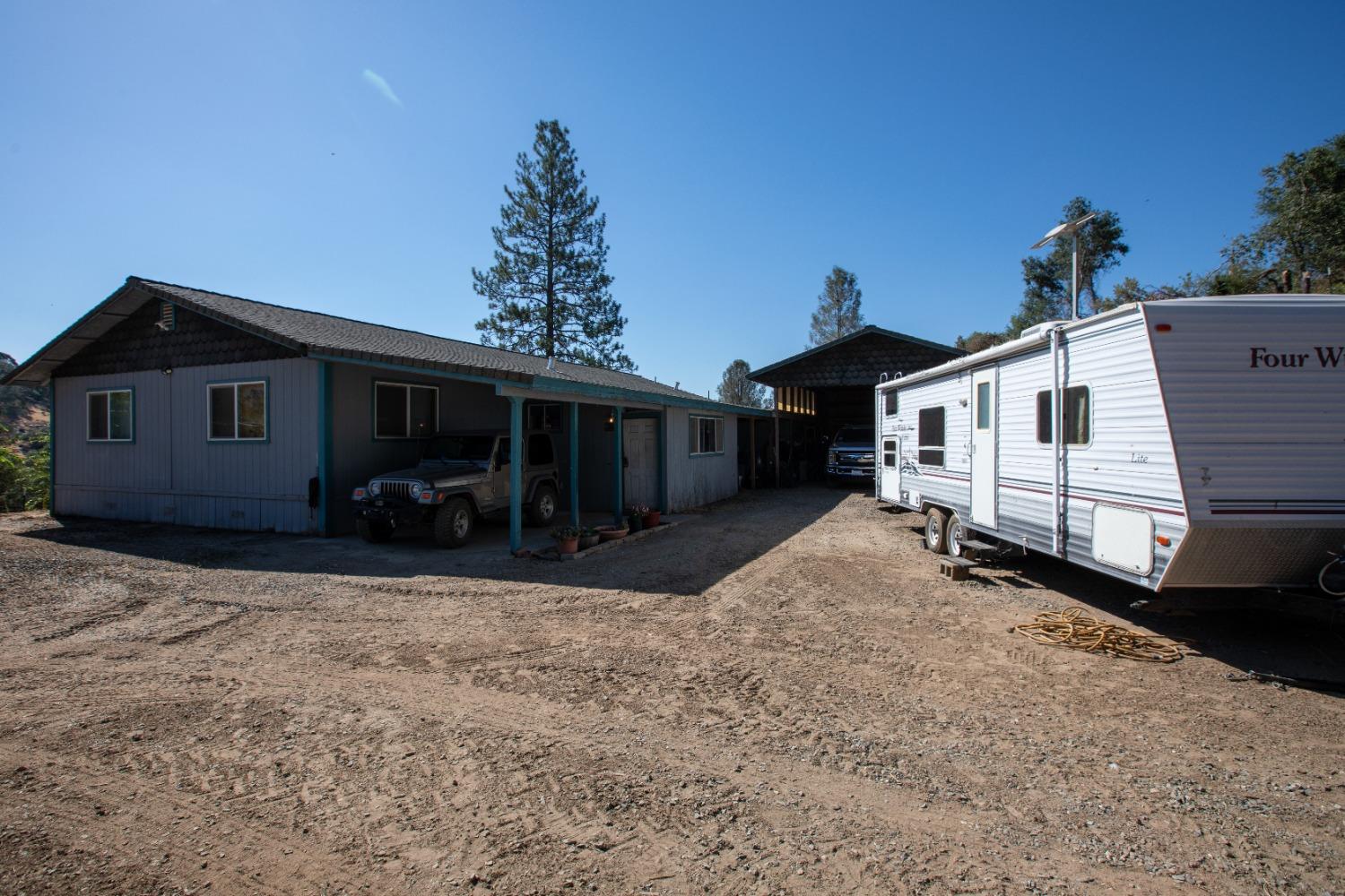 Cricket Hill Road, Mariposa, California image 1