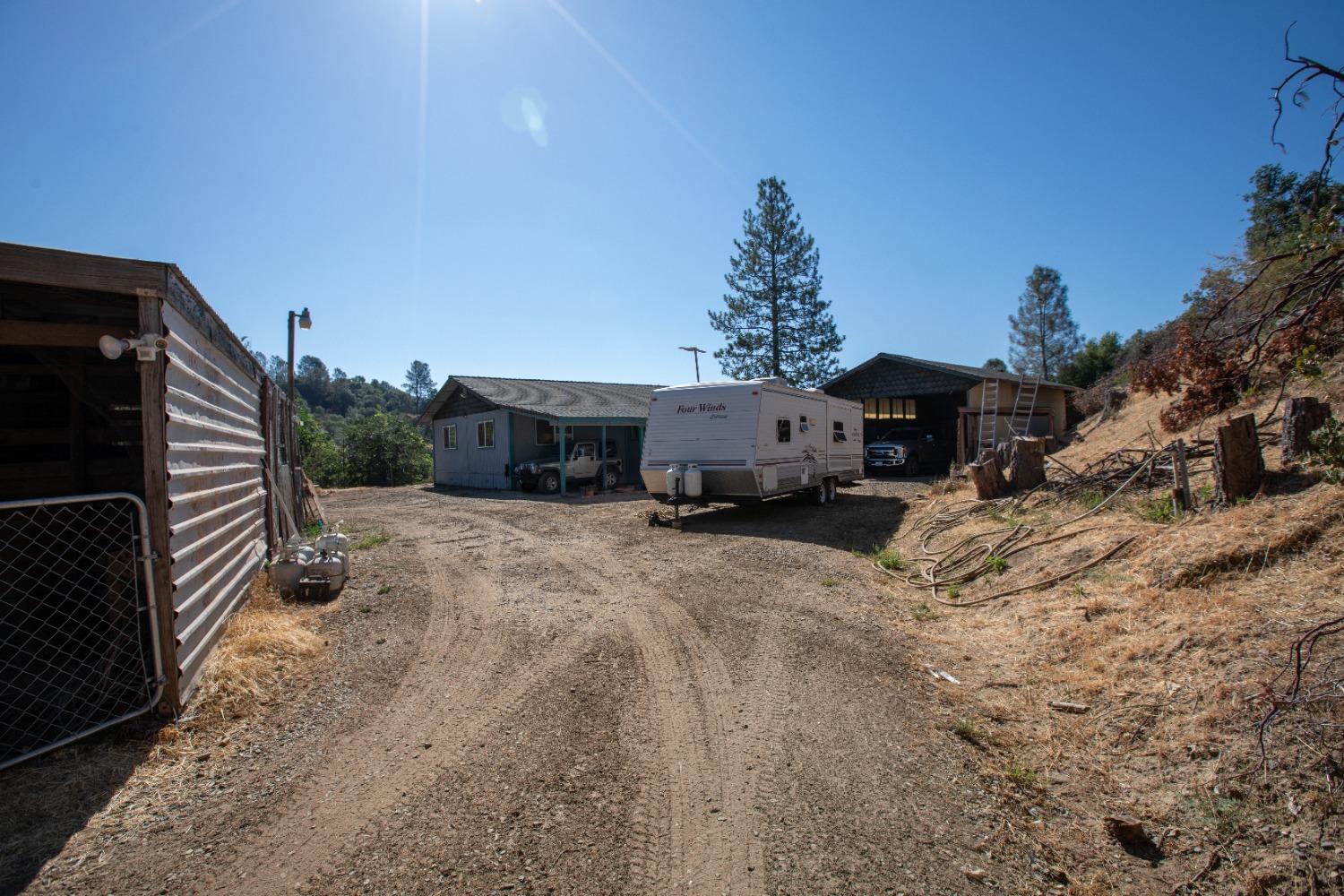 Cricket Hill Road, Mariposa, California image 35