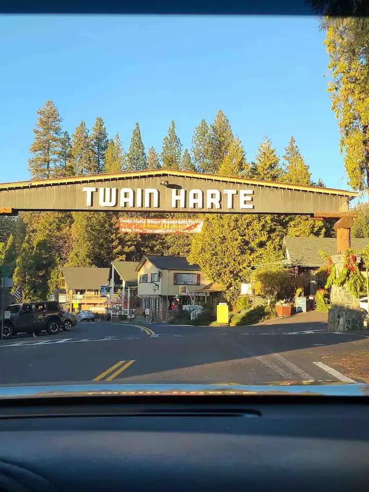 Scenic Drive, Long Barn, California image 33