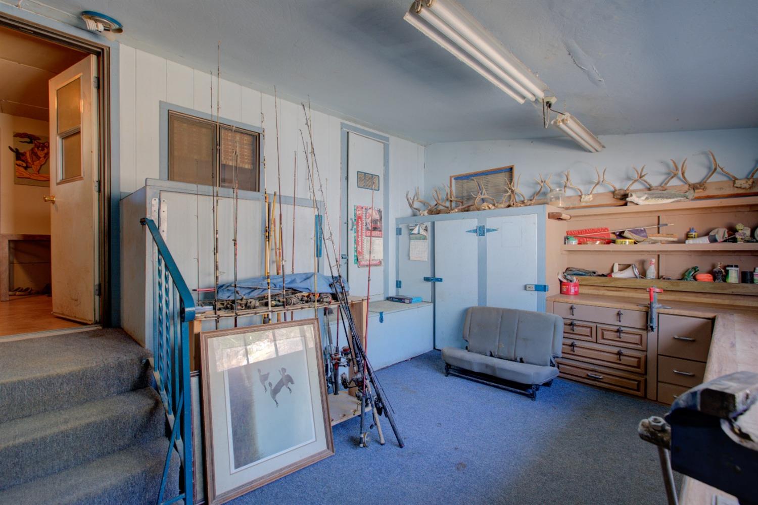 Cricket Hill Road, Mariposa, California image 30