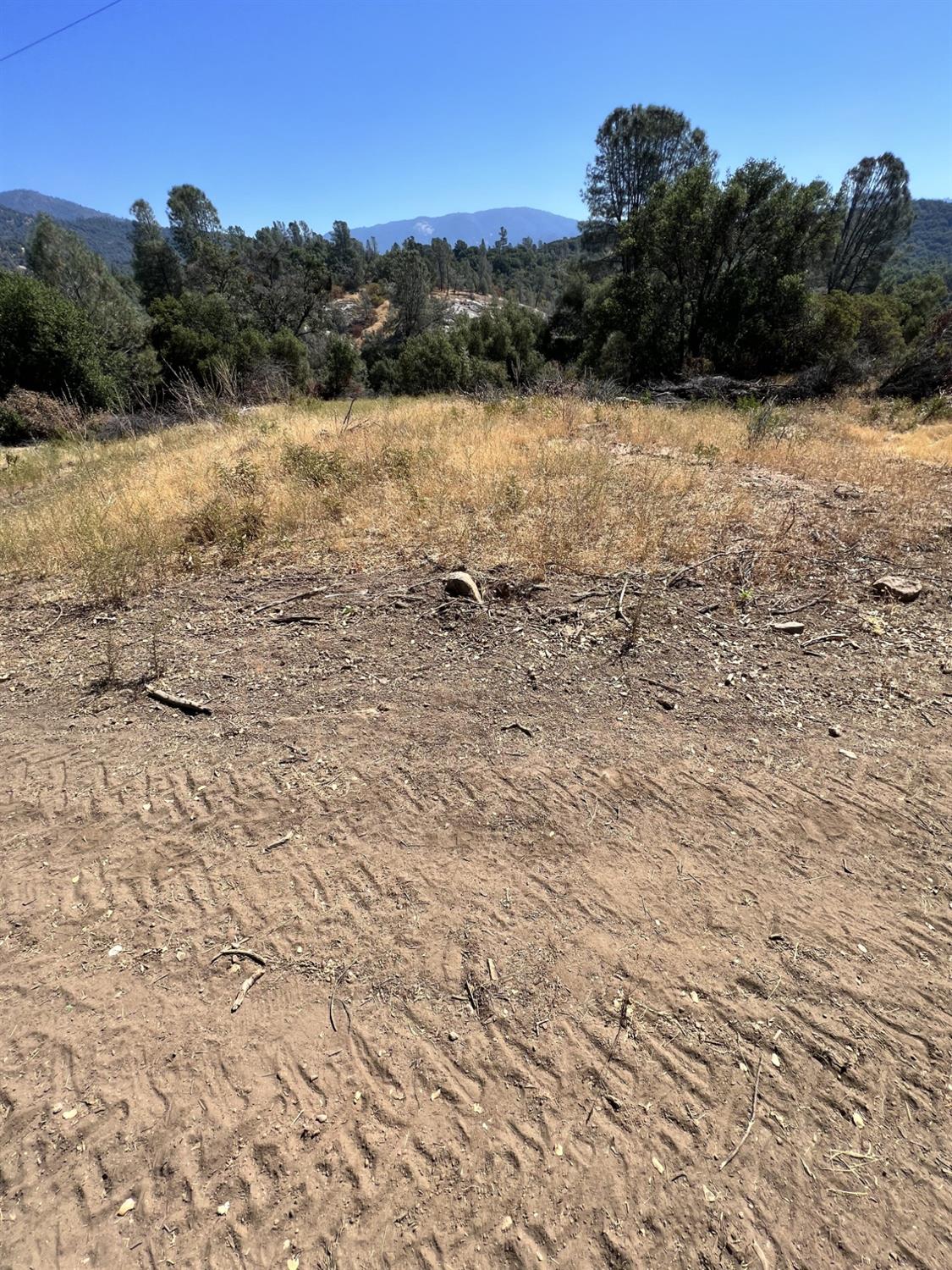 Cricket Hill Road, Mariposa, California image 37