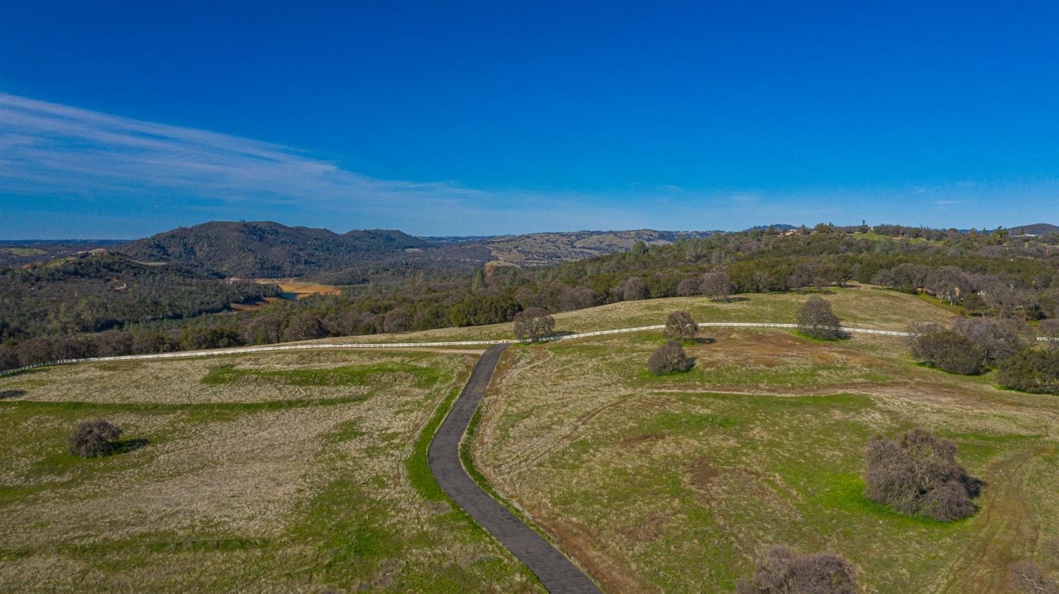 Detail Gallery Image 12 of 44 For 1667 via Veritas, El Dorado Hills,  CA 95762 - – Beds | – Baths