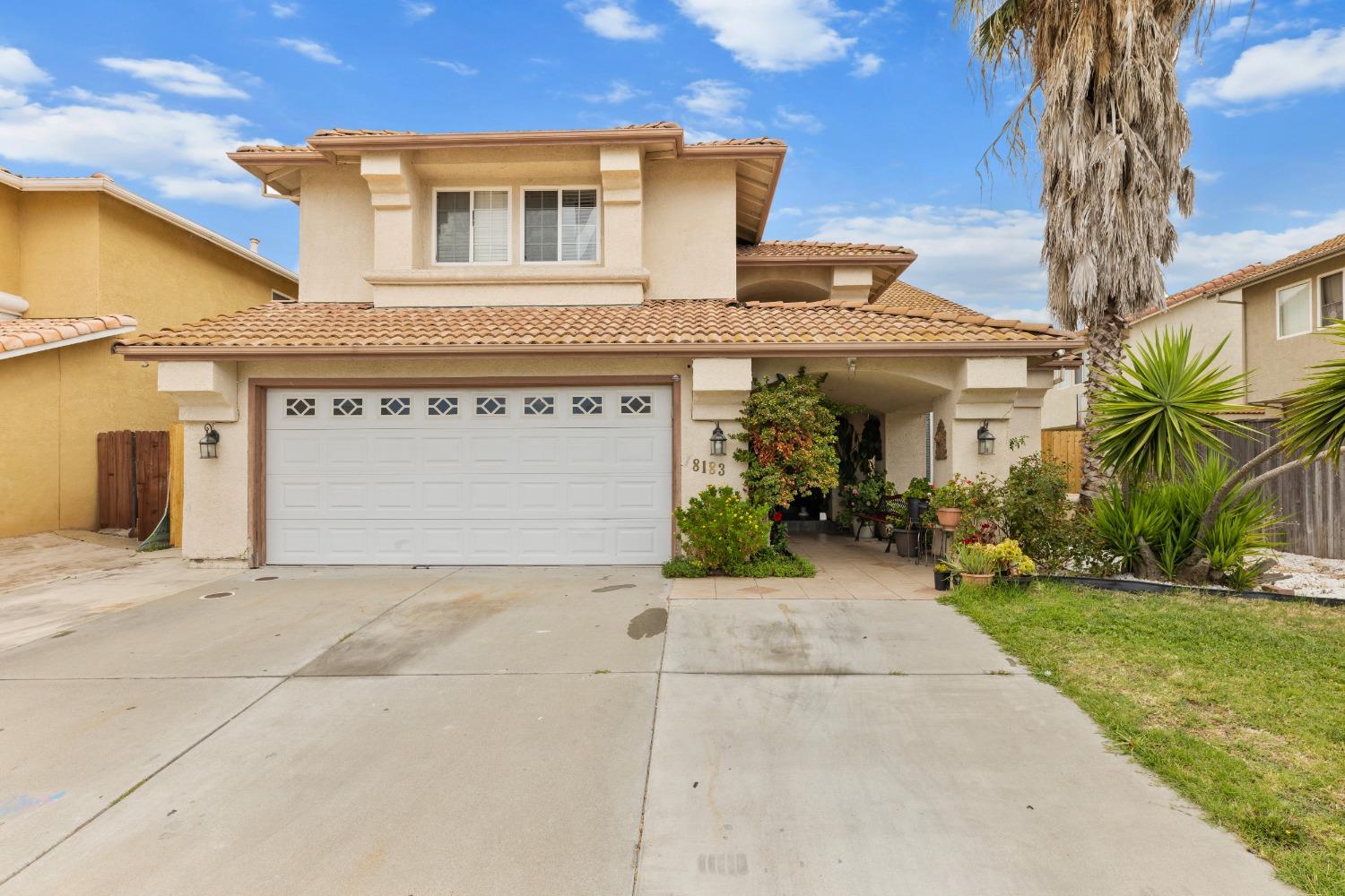 Photo of 8183 Silverleaf Wy in Sacramento, CA