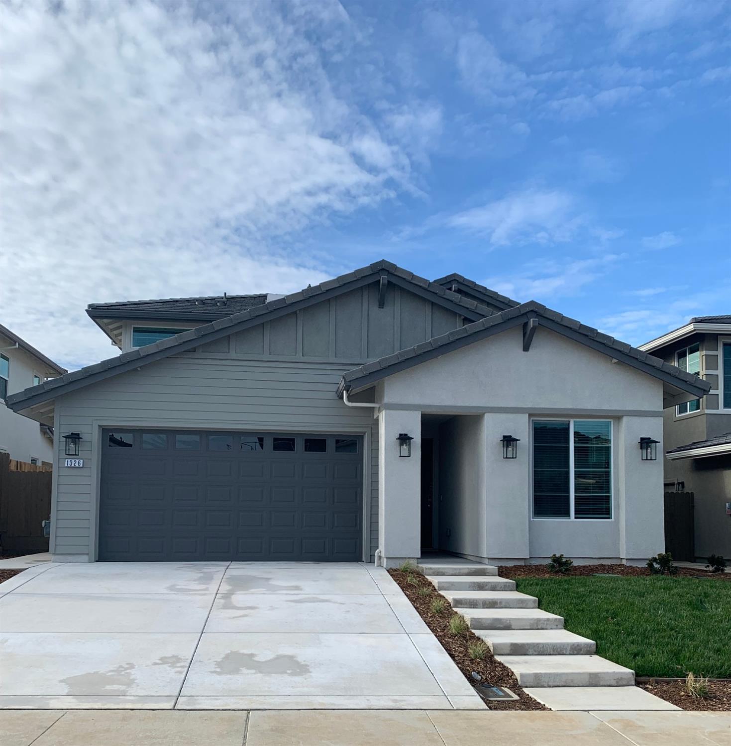 Photo of 1326 Seneca Cir in El Dorado Hills, CA