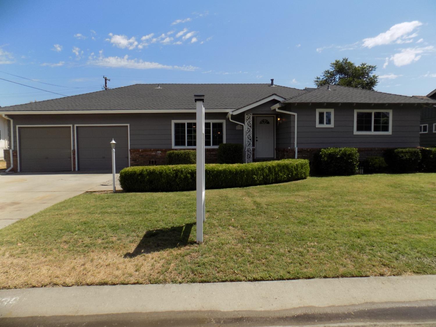 Photo of 1639 Youngs Ln in Yuba City, CA