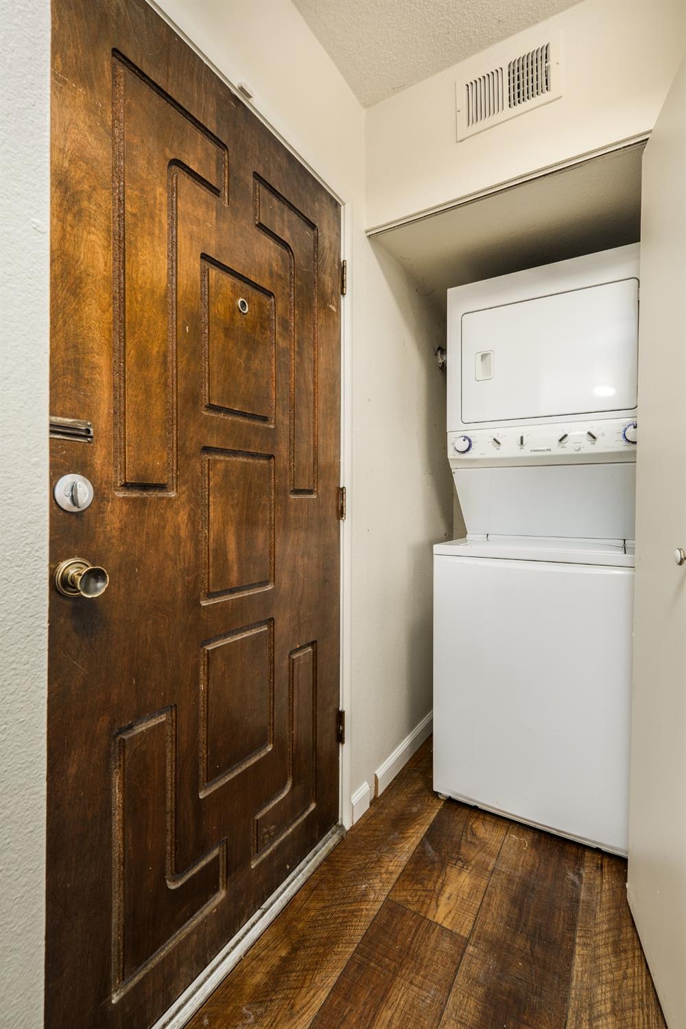 Photo #14: 223081347 Listing: Photo #14