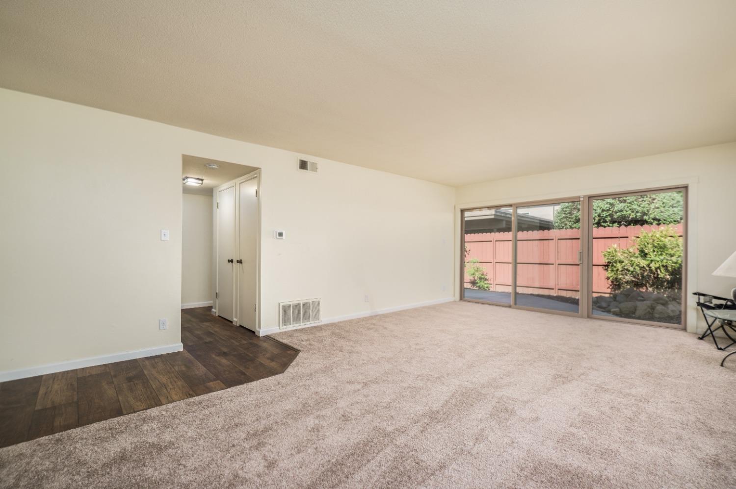 Photo #15: 223081347 Listing: Photo #15