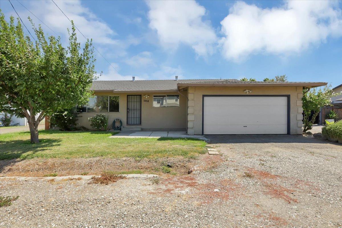Photo of 1458 Sartori Ave in Marysville, CA