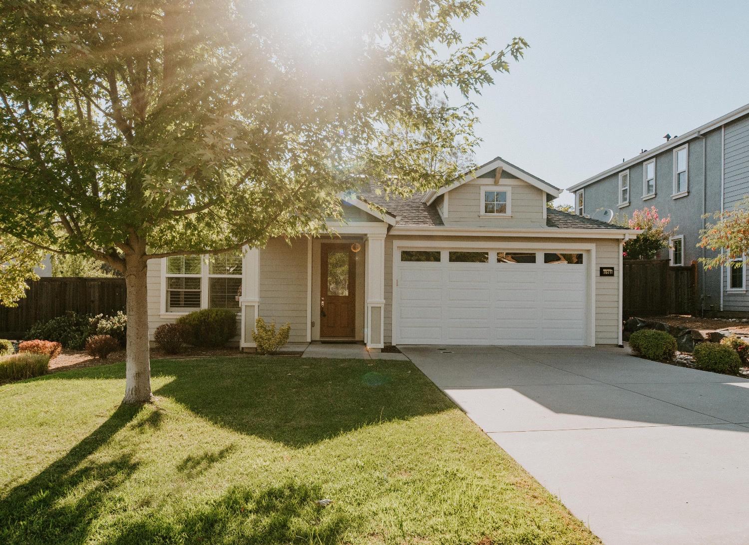 Photo of 21791 Cascade Crossing Rd in Grass Valley, CA