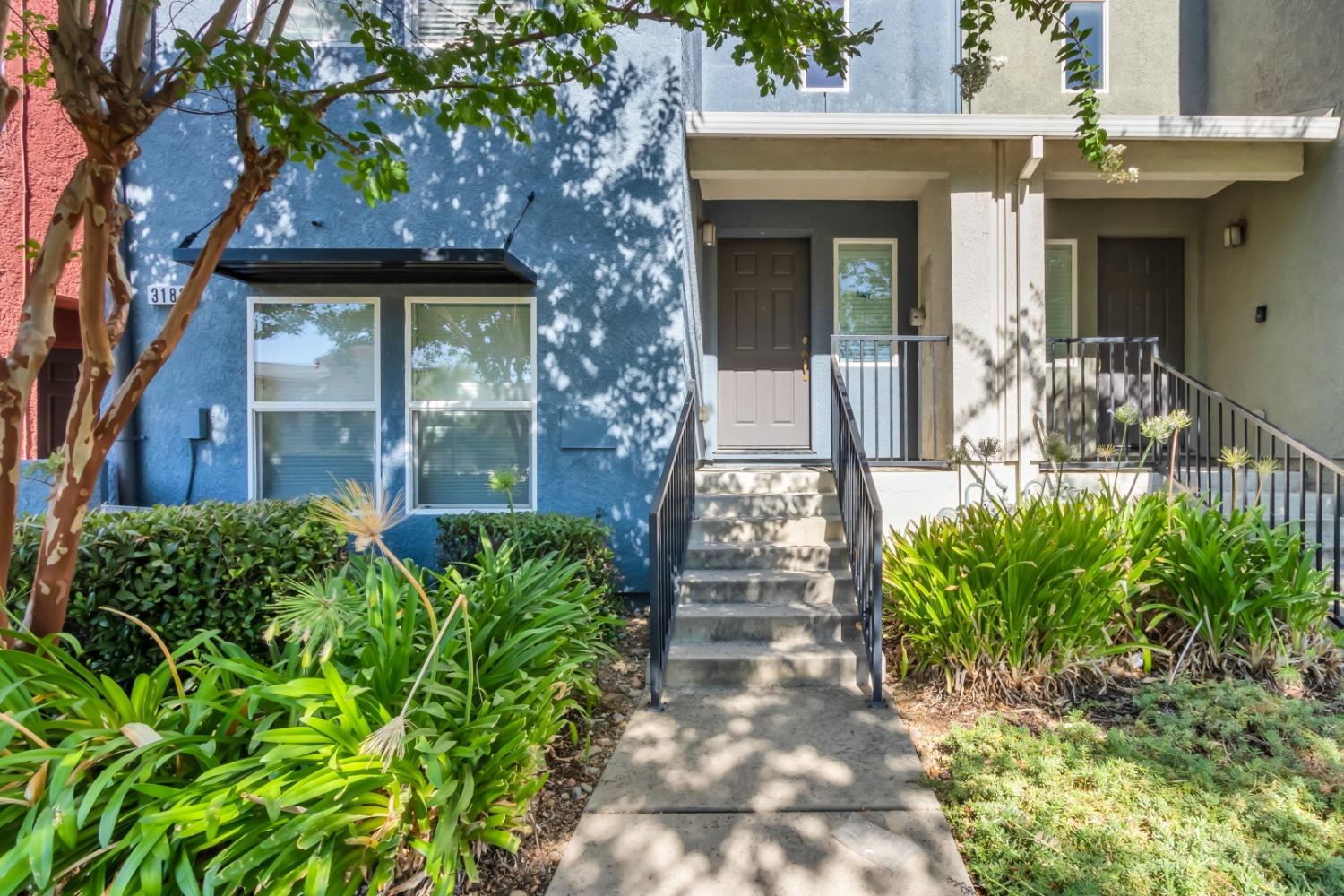 Photo of 3182 Bridgeway Dr in Rancho Cordova, CA