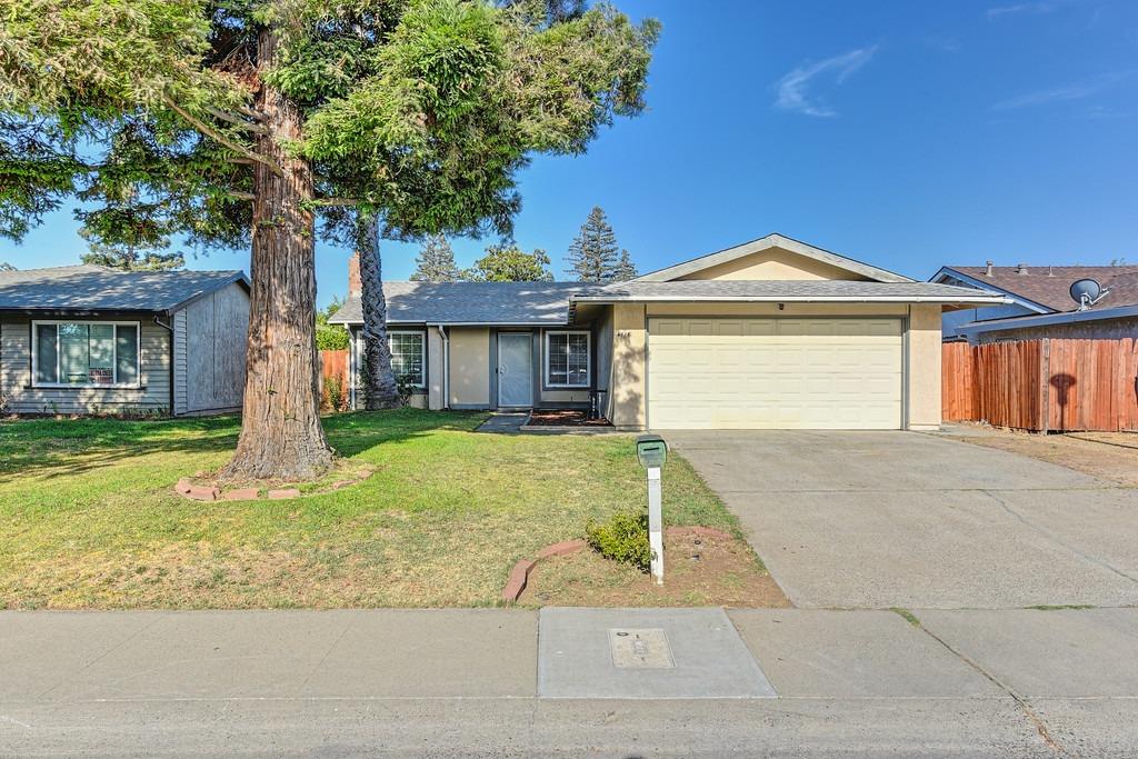 Photo of 4116 Deer Cross Wy in Sacramento, CA