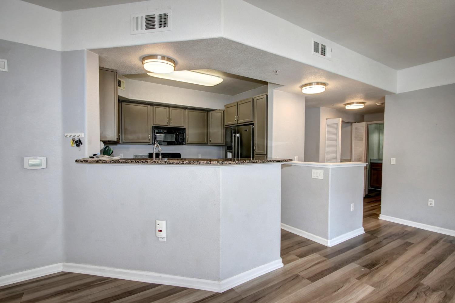 Photo #12: 223081180 Listing 