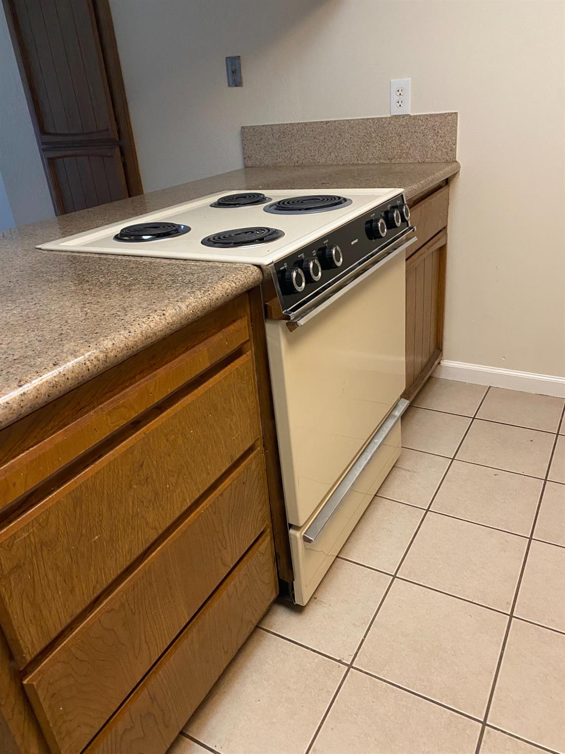 Photo of 2306-2308 Imran Dr in Sacramento, CA