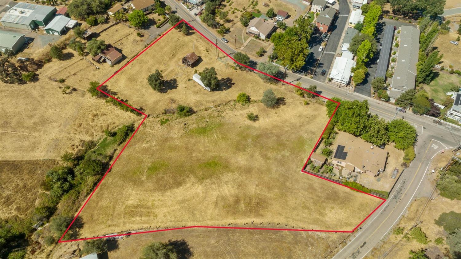 Photo of 11900 Sutter Hill Rd in Sutter Creek, CA
