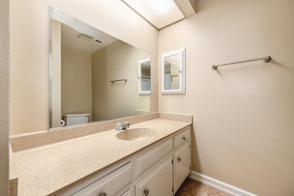 Photo #22: 223066143 Listing: Photo #22