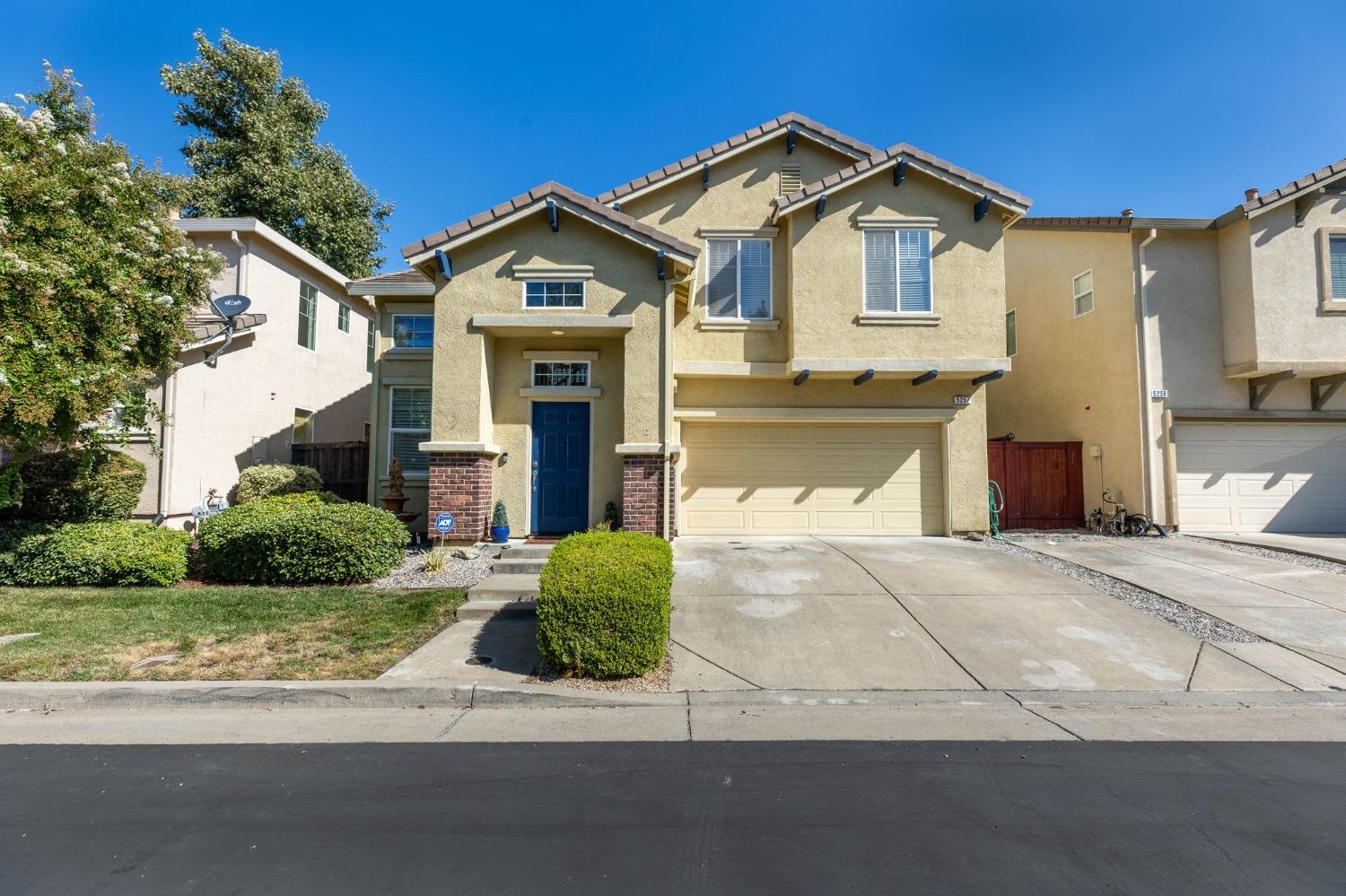 Detail Gallery Image 1 of 1 For 5257 Water Lily Ln, Rocklin,  CA 95677 - 3 Beds | 2/1 Baths