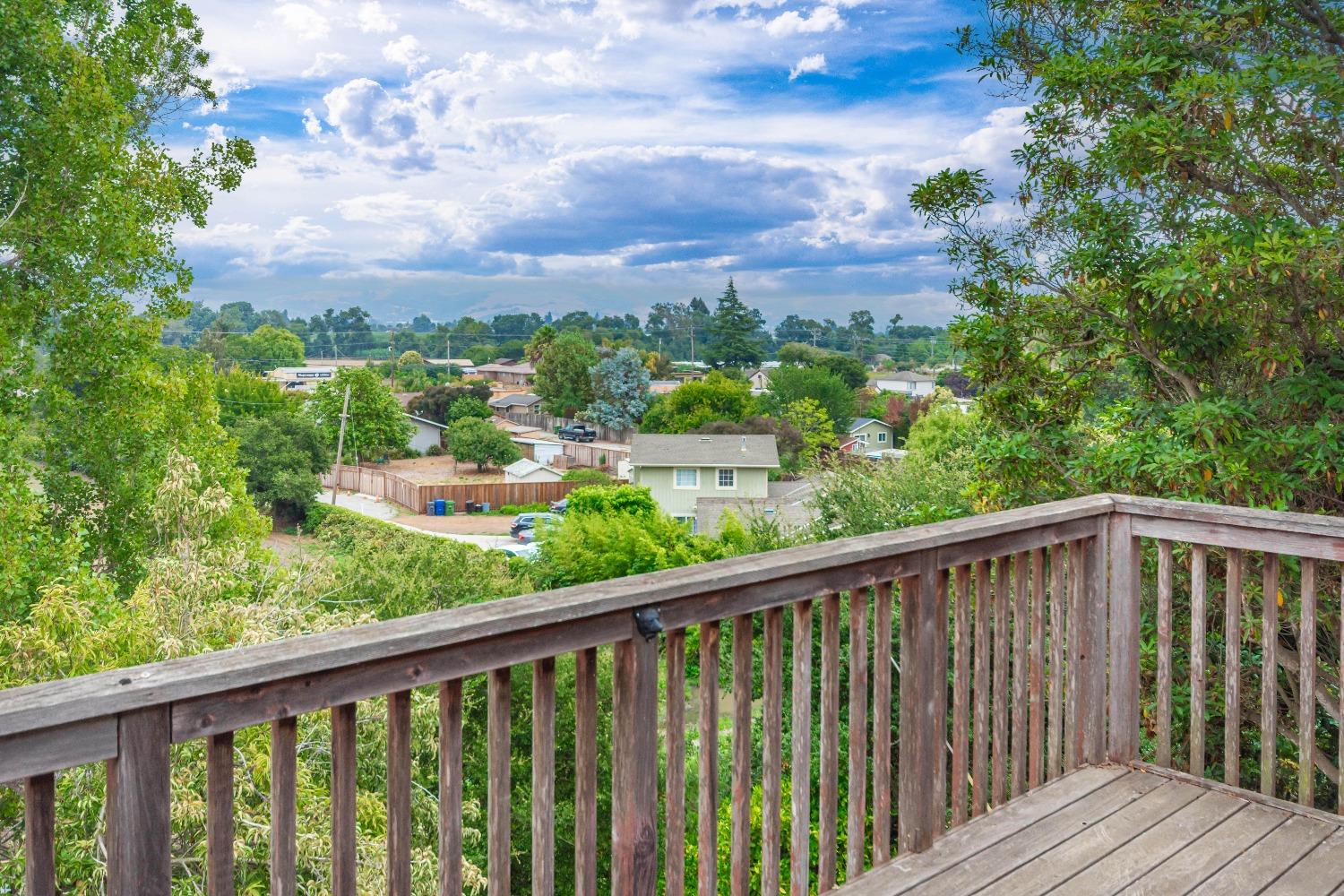 Detail Gallery Image 1 of 1 For 264 Barbara Way, Watsonville,  CA 95076 - 3 Beds | 2 Baths