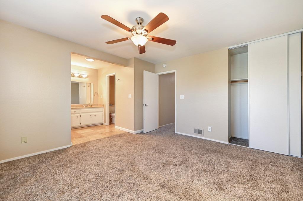 Photo #26: 223066143 Listing: Photo #26