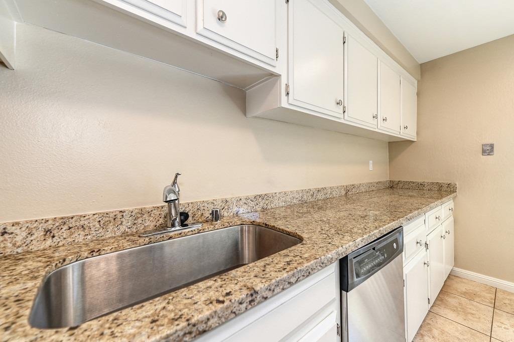 Photo #19: 223066143 Listing: Photo #19