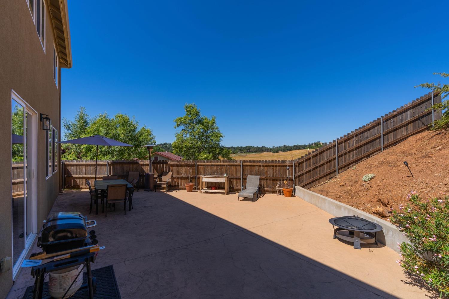 Stelte Court, Angels Camp, California image 25