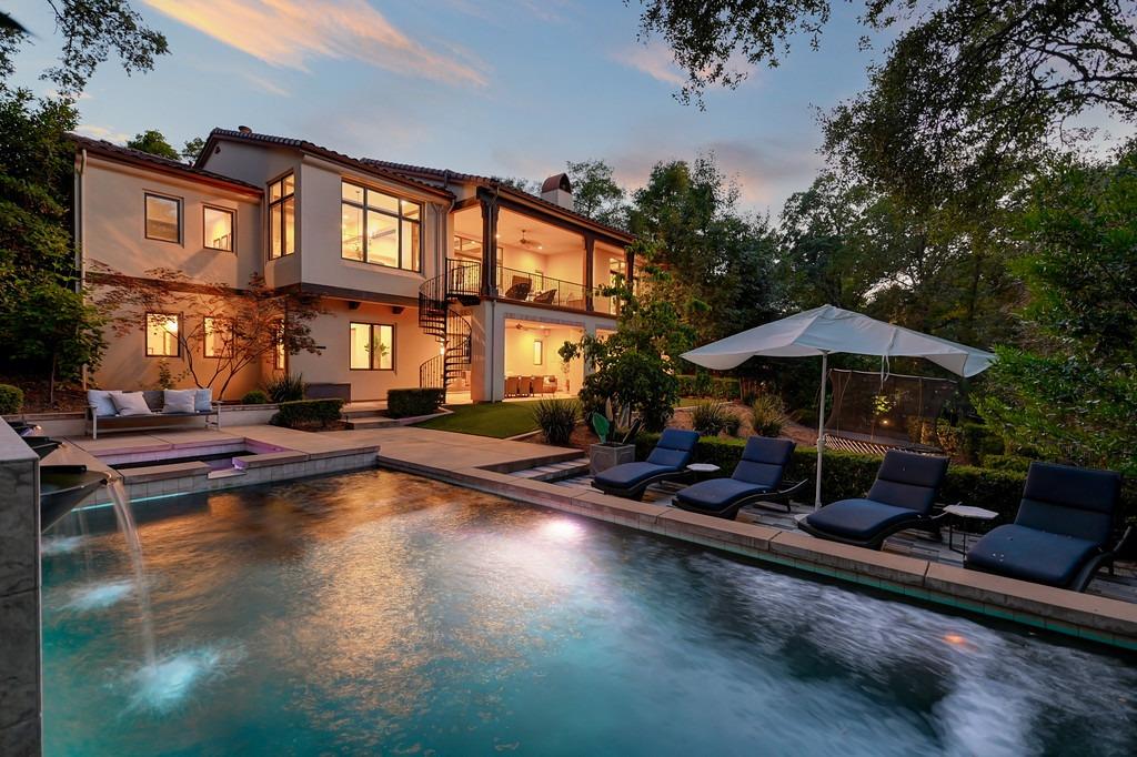 Photo of 233 Mondrian Ct in El Dorado Hills, CA