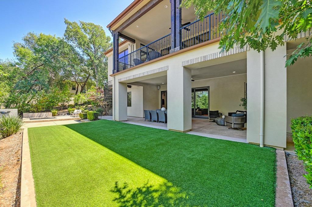 Mondrian Court, El Dorado Hills, California image 47