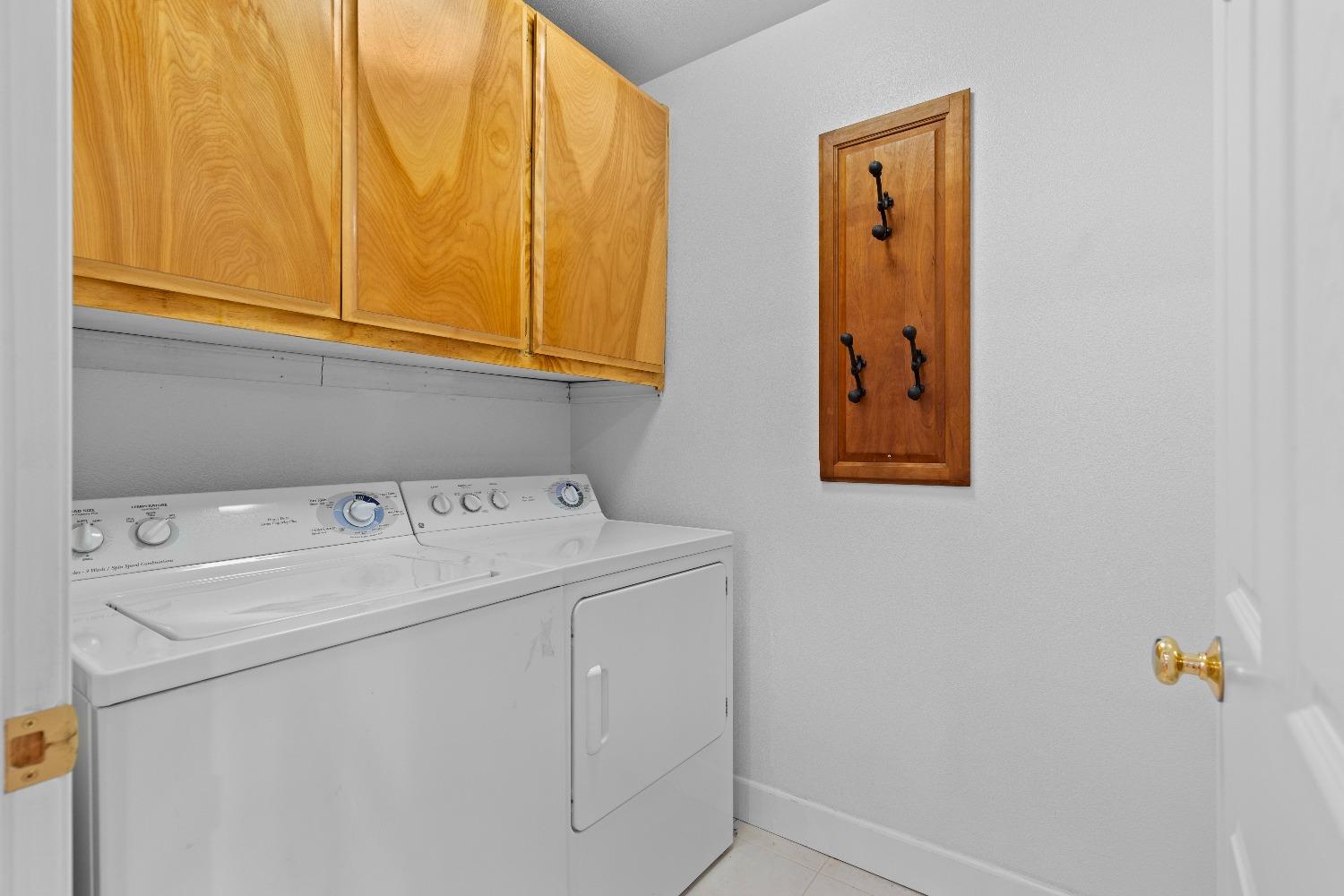 Detail Gallery Image 18 of 24 For 1905 Delta St, South Lake Tahoe,  CA 96150 - 3 Beds | 2 Baths