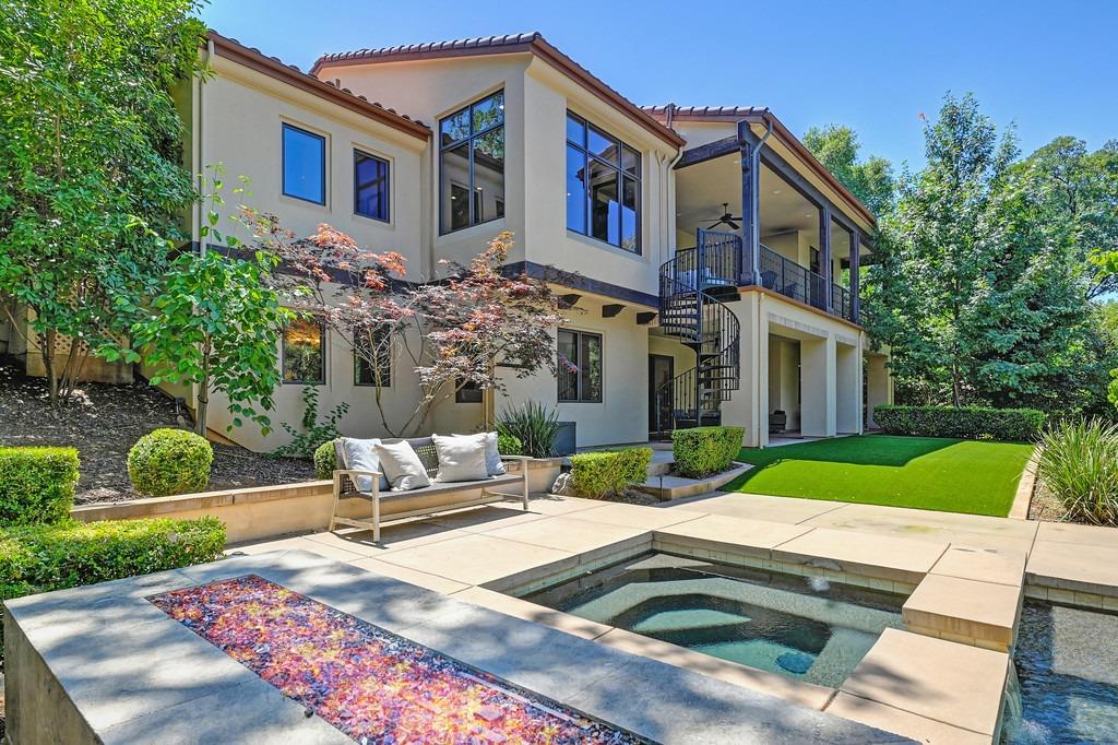 Mondrian Court, El Dorado Hills, California image 46