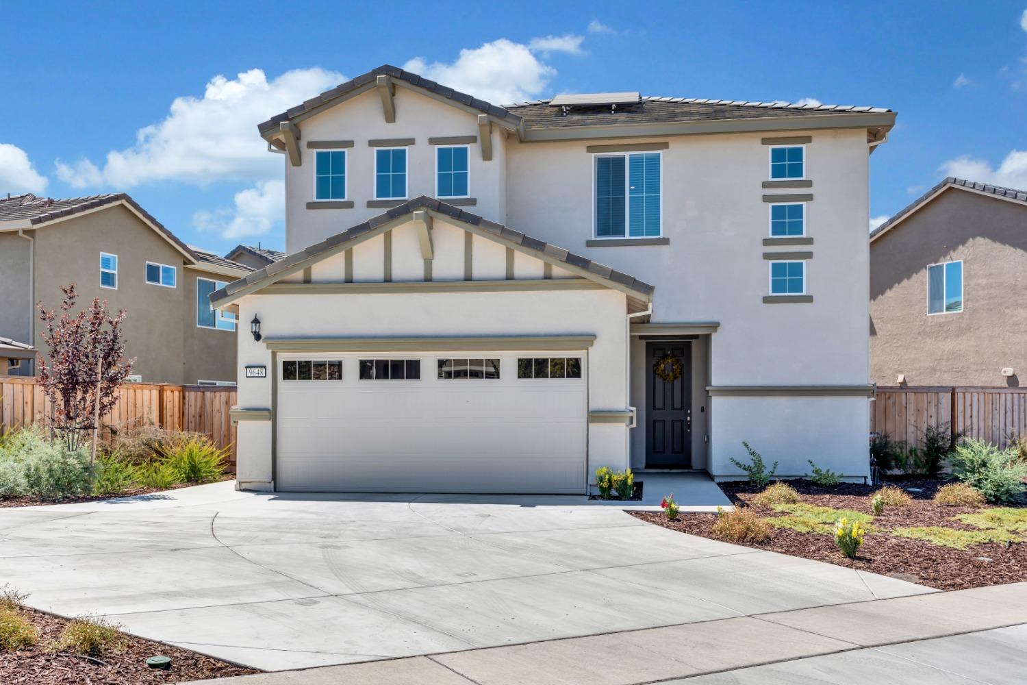 Photo of 9648 Respect Dr in Sacramento, CA