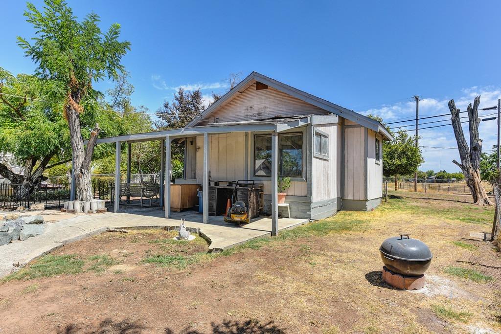 Detail Gallery Image 13 of 27 For 7550 W 2nd St, Rio Linda,  CA 95673 - 2 Beds | 1 Baths