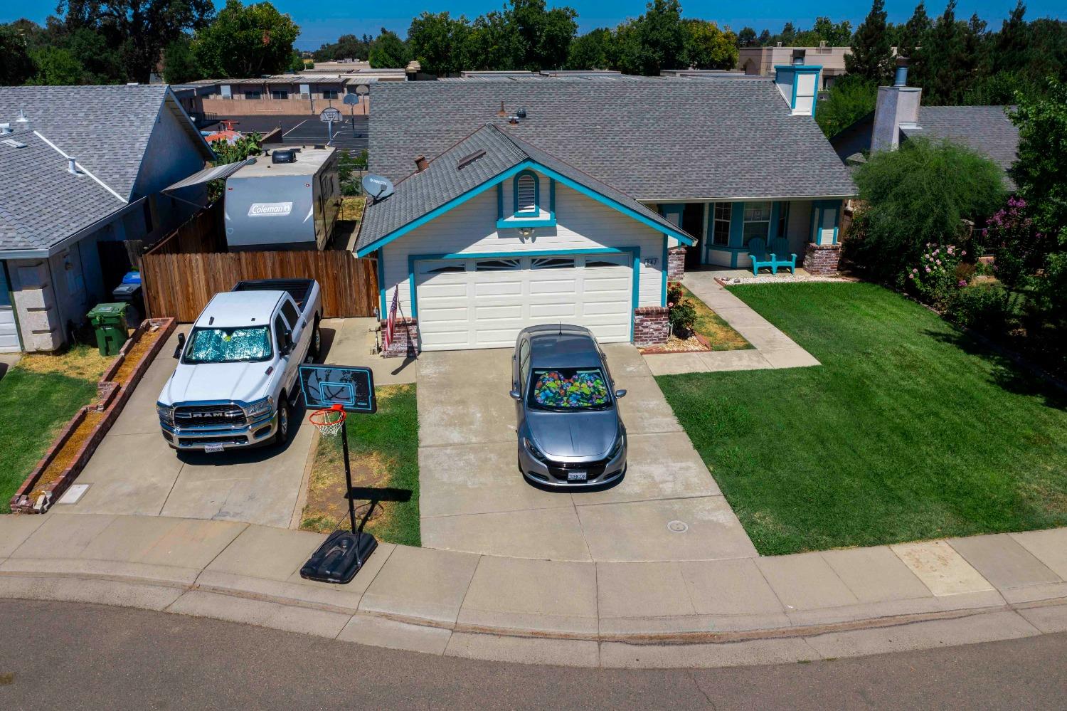 Photo of 247 Sasha Rose Dr in Galt, CA