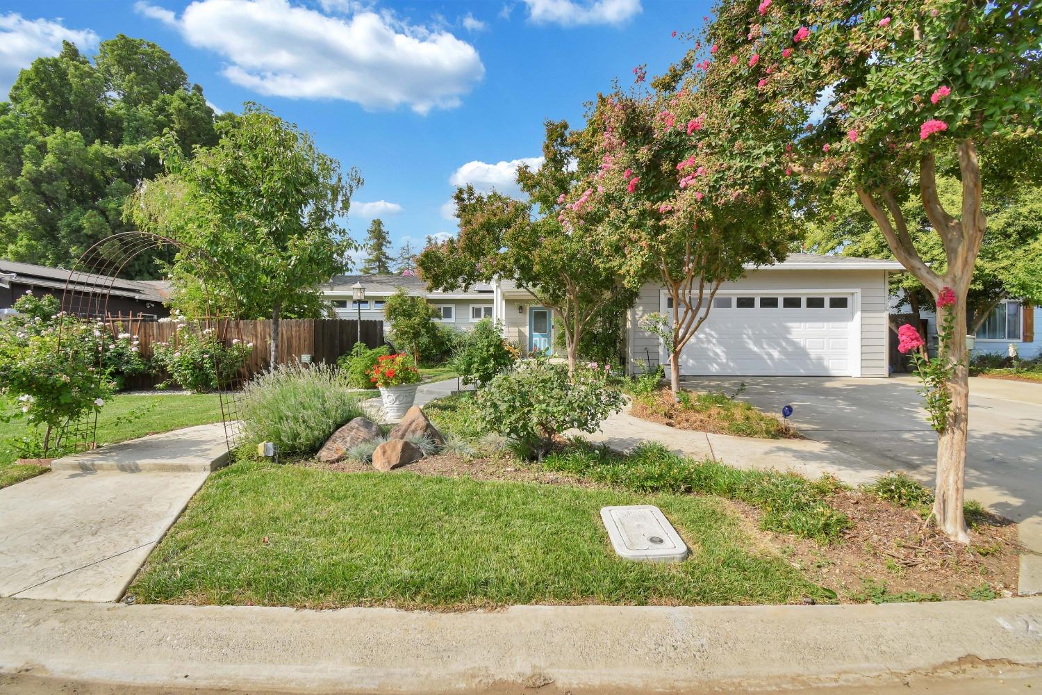 Photo of 2925 Lynnwood Dr in Yuba City, CA