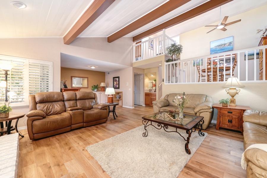 Photo #10: 223085275 Listing: Photo #10