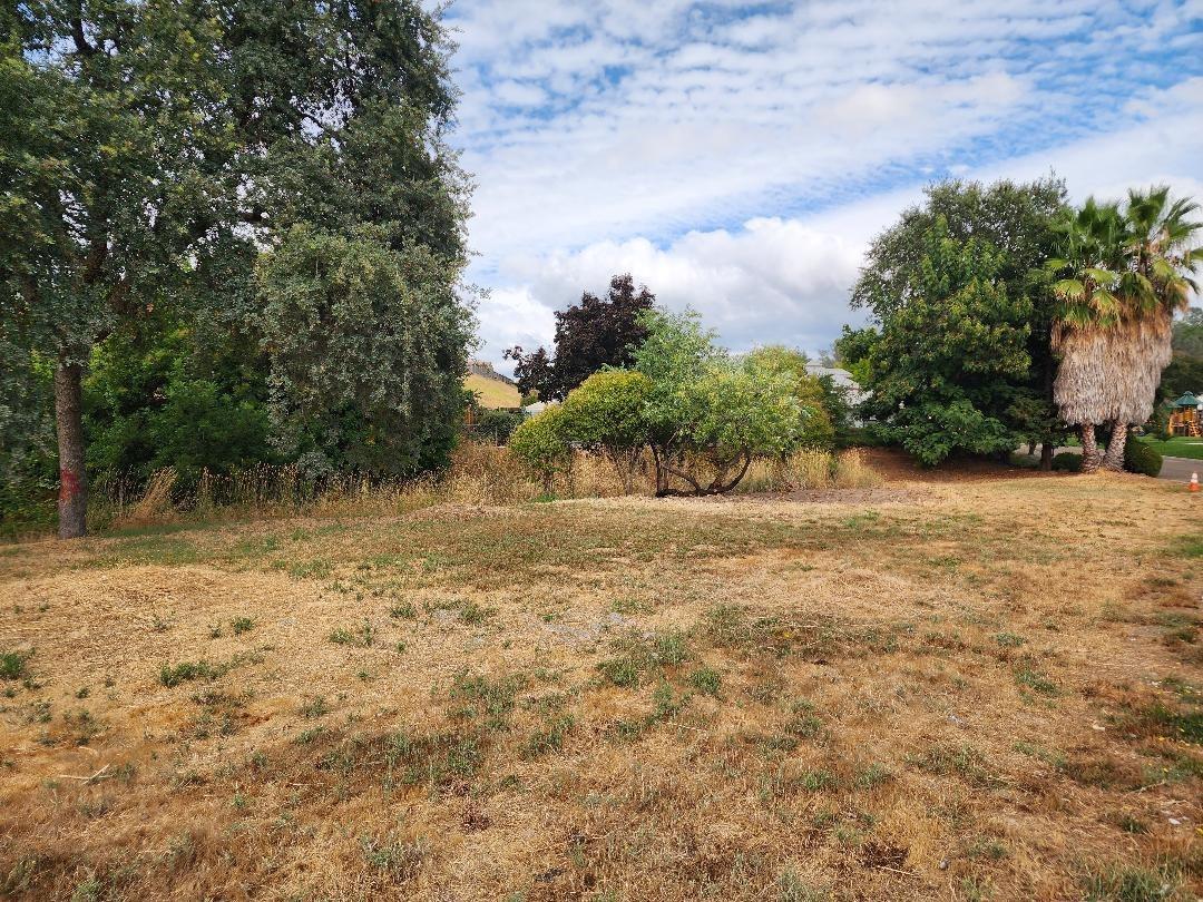 Photo of 105 Bryson Dr in Sutter Creek, CA