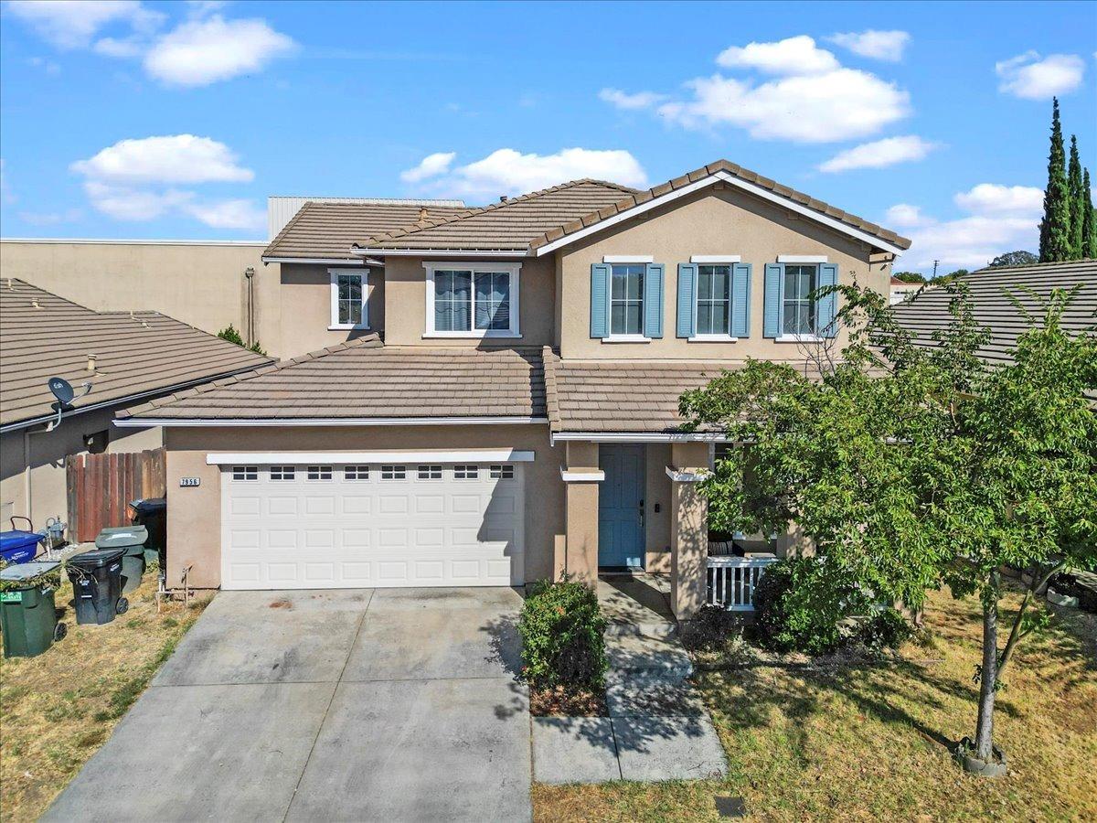 Photo of 7956 Golden Ring Wy in Antelope, CA
