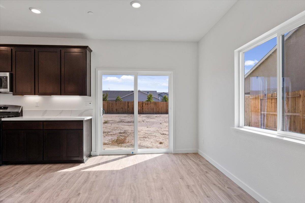 Detail Gallery Image 5 of 47 For 325 Sunrise Blvd, Colusa,  CA 95932 - 5 Beds | 3/1 Baths
