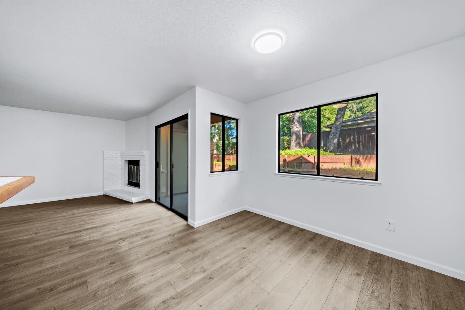 Photo #16: 223084511 Listing: Photo #16
