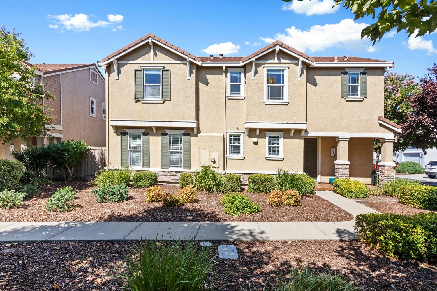 Photo of 3500 Tice Creek Wy in Sacramento, CA