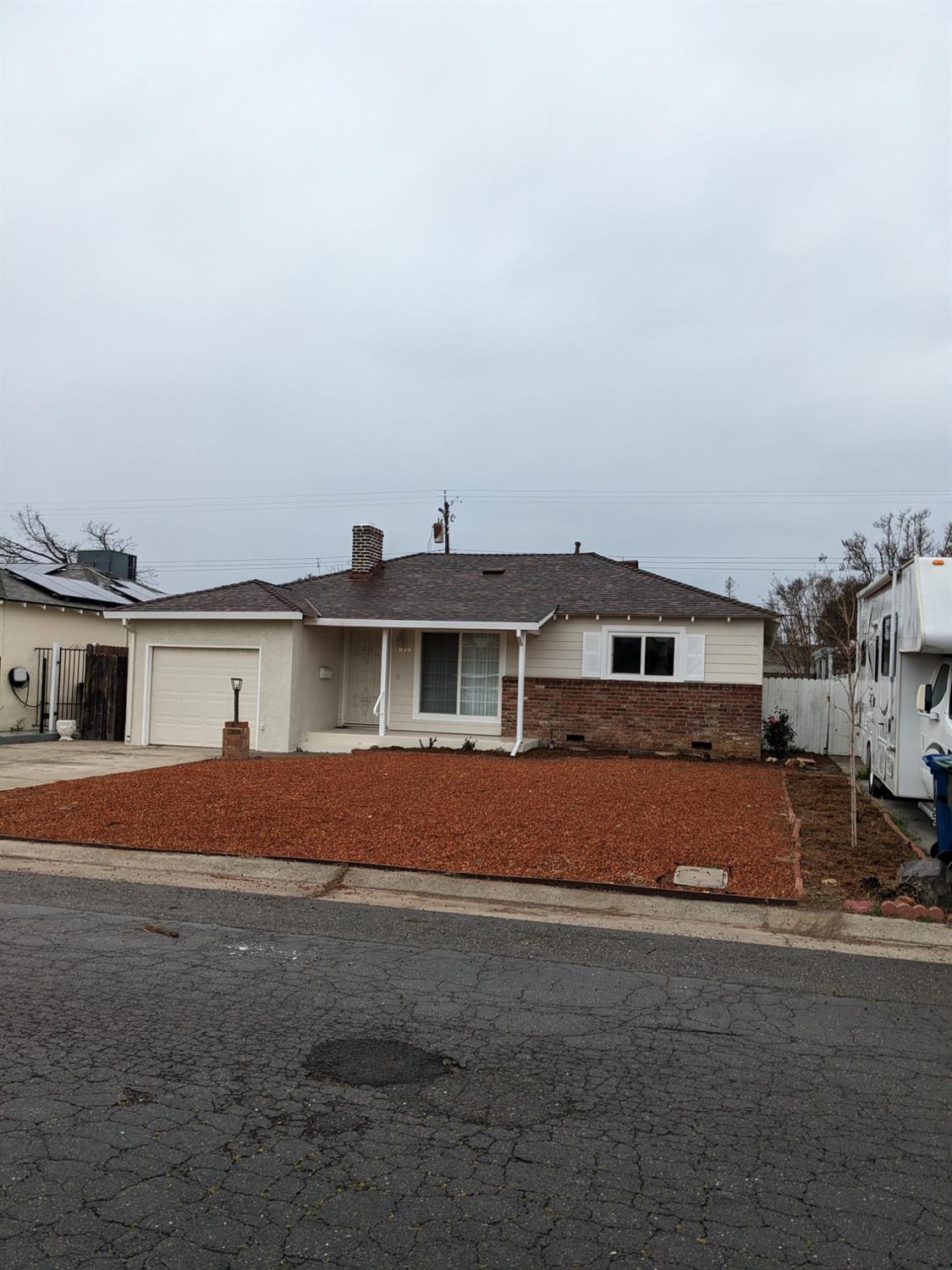 Photo of 2049 Joan in Sacramento, CA