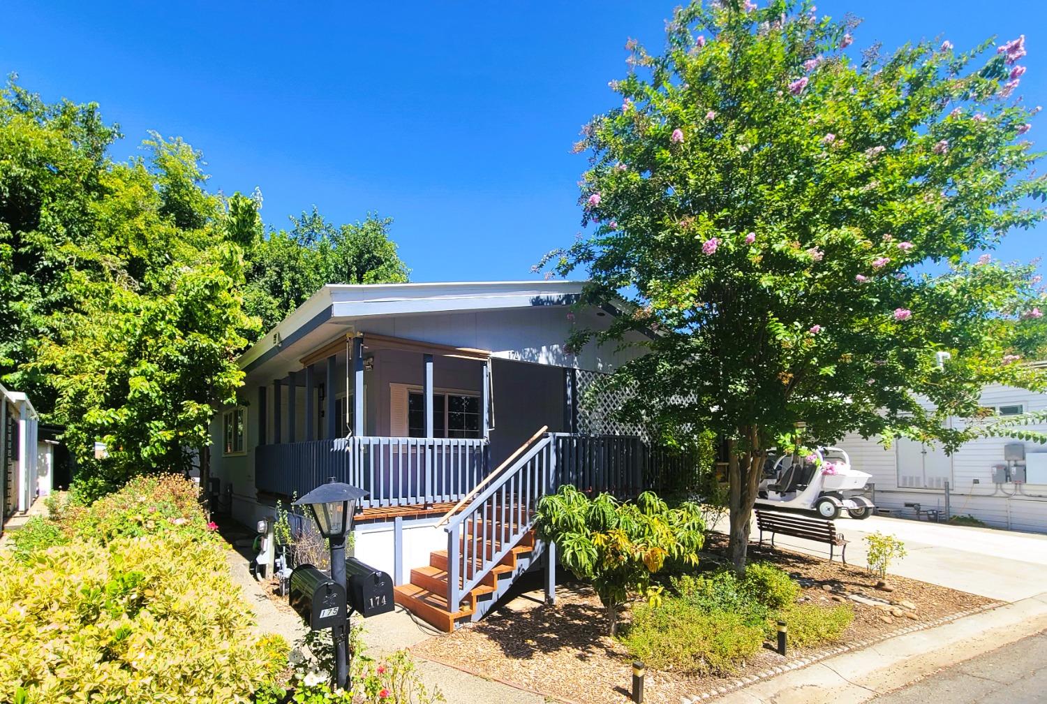 Photo of 174 Inner Cir in Davis, CA