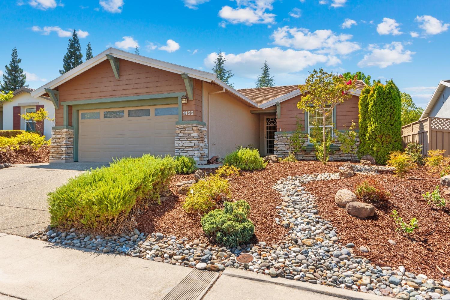 Photo of 1422 Mockingbird Ln in Lincoln, CA