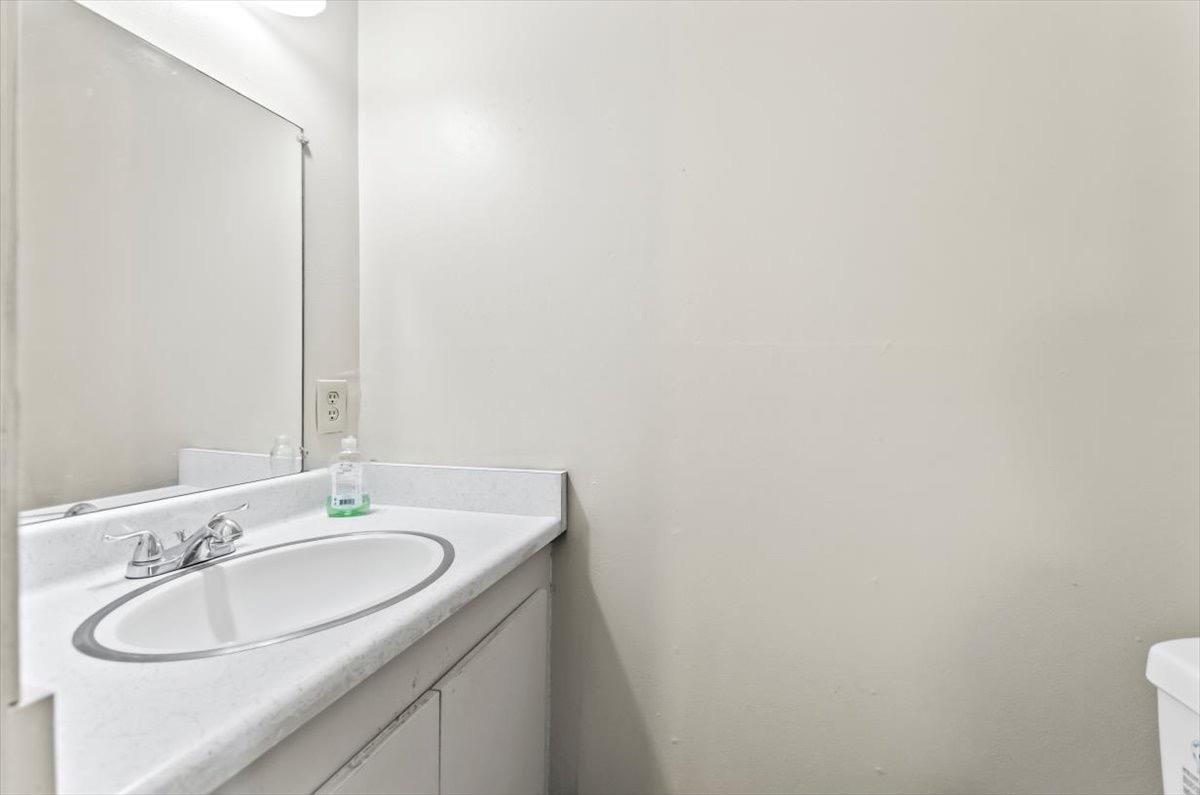 Photo #16: 223087175 Listing: Photo #16